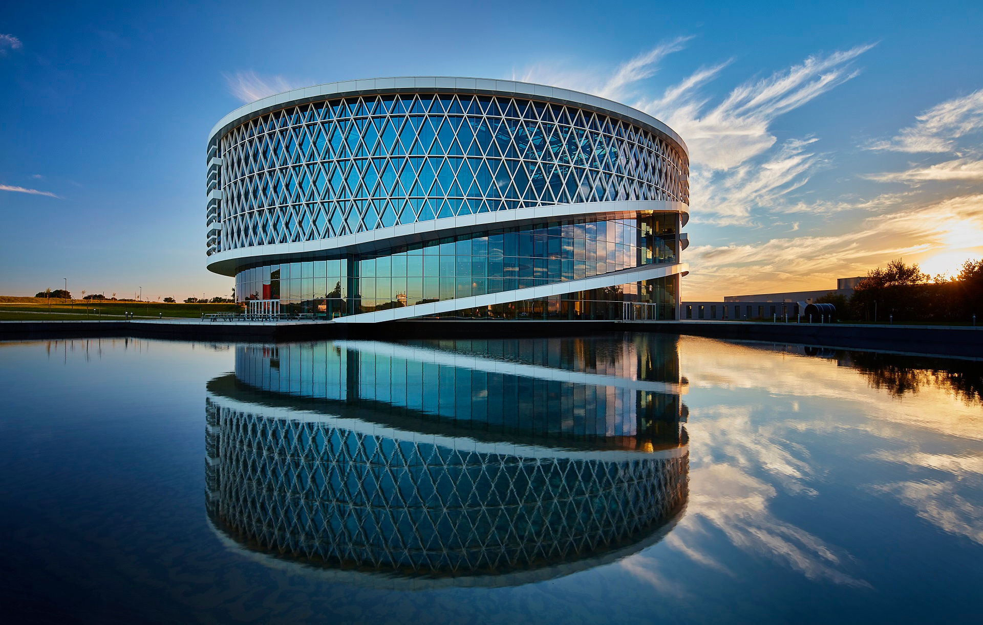 c0f292df212f25b09794b79d-JA-Barco-One-Campus.jpg